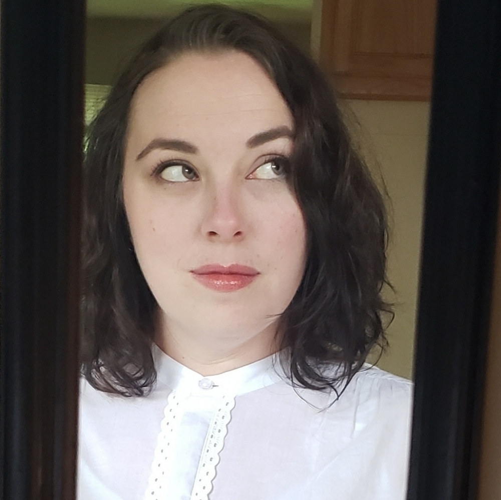Meet your Posher, Crystal